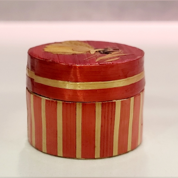 Vintage small round trinket - Picture 6 of 8